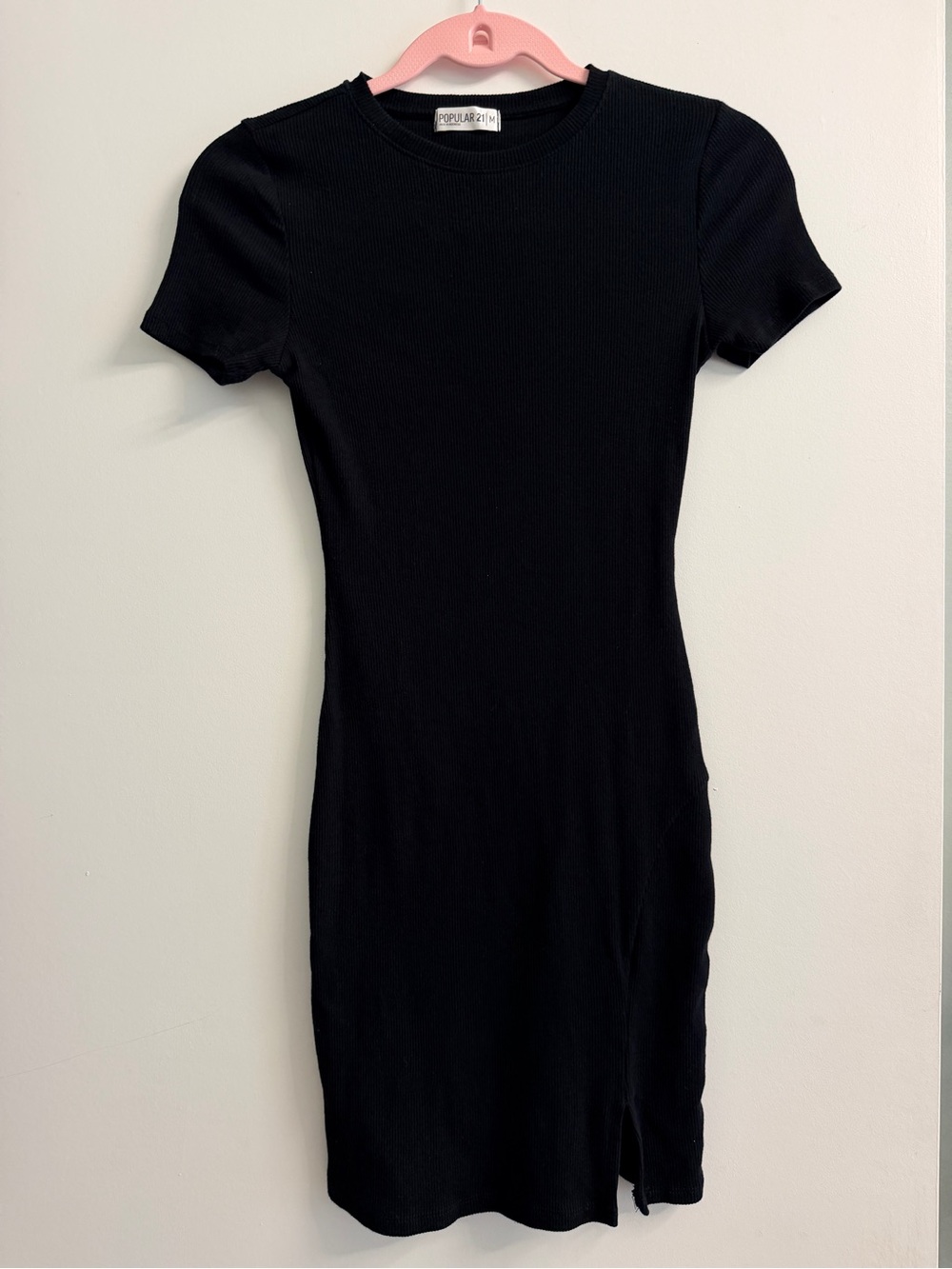 Popular 21 Black Short-Sleeve Mini Dress
